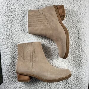 Dansko Women's Daisie Sand  Waterproof Nubuck bootie size 36 US 5-5.5